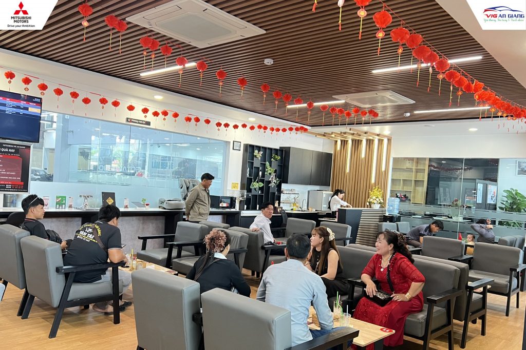 🚗✨ DỊCH VỤ CHÍNH HÃNG – CHĂM XE CHUẨN, AN TÂM MỖI HÀNH TRÌNH ✅